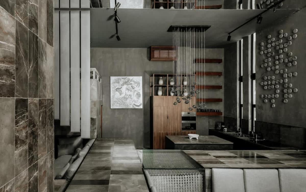 Barneys Ny Silver With Pool Tulum